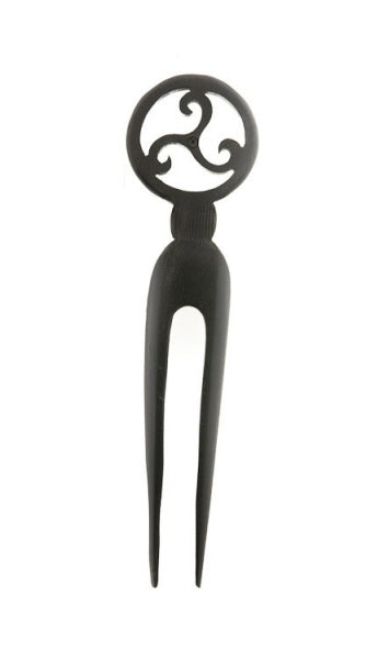 Pic à cheveux Triskell celtique en bois d'ébène noir fait main – Accessoire artisanal
