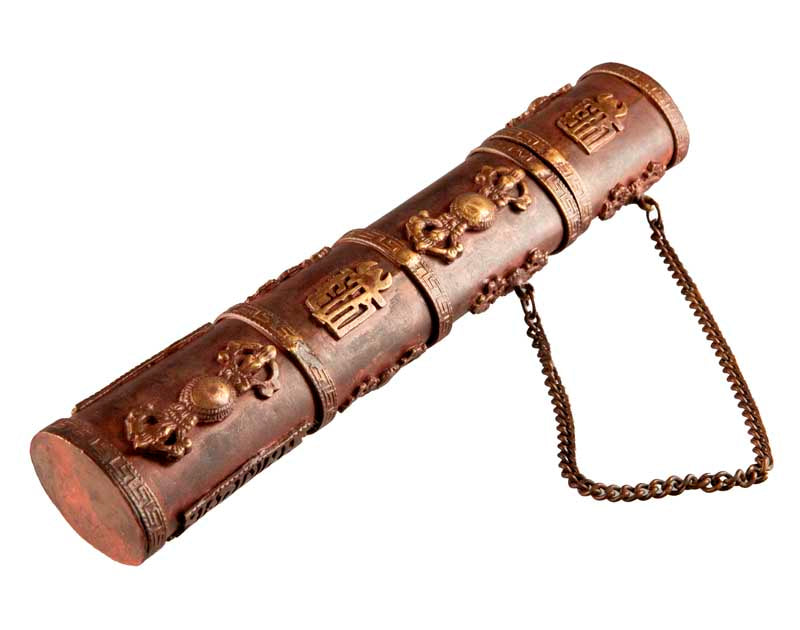 Étui à encens tibétain en cuivre et laiton – porte-manuscrit décoré du Vajra et du Kalachakra