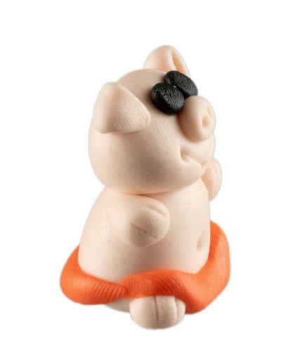 Figurine Cochon Miniature Maillot de Bain Orange – Artisanat Thaïlandais