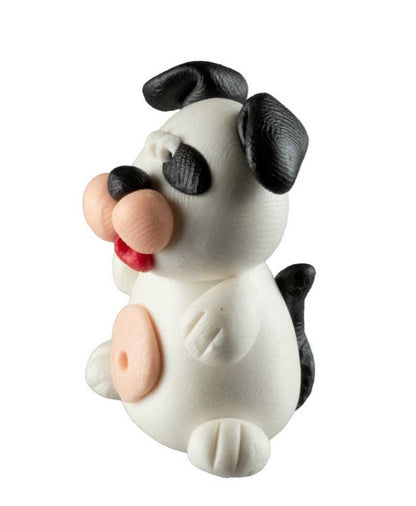 Figurine Chien Noir et Blanc Miniature – Artisanat Thaïlandais en Pâte Polymère