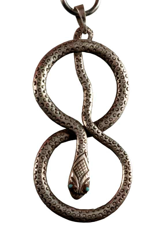 Bijou de Sac Serpent – Porte-Clé en Métal du Népal
