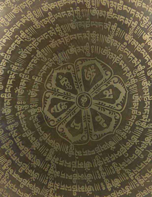 Gong Tibétain Bouddhiste Om Mani Padme Hum Gravé avec Mailloche