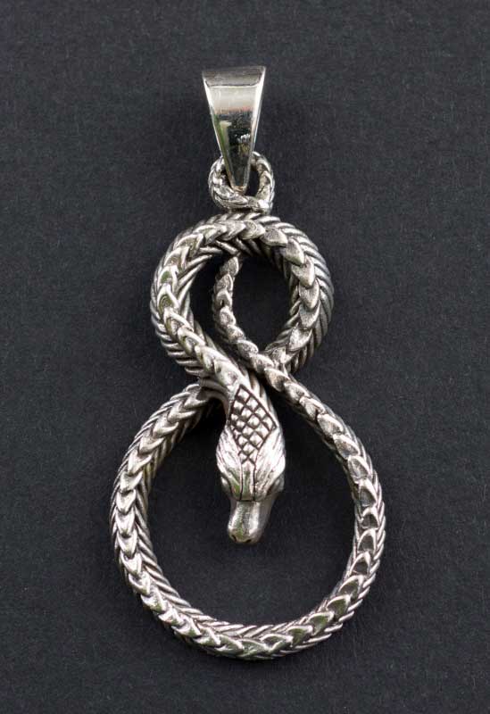 Pendentif tibétain serpent cobra Naja en argent massif 925 – Bijou protecteur artisanal