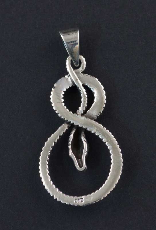 Pendentif tibétain serpent cobra Naja en argent massif 925 – Bijou protecteur artisanal