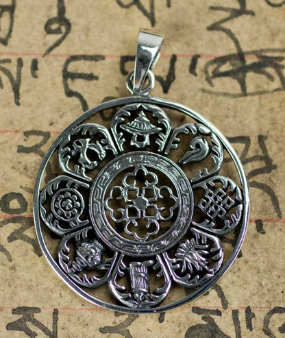 Pendentif Tibétain Astamangala – Symboles Auspicieux Bouddhistes en Argent Massif 925