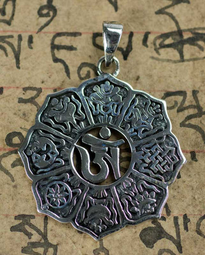 Pendentif Bouddhiste Astamangala et Om Tibétain en Argent 925