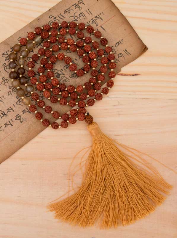 Sautoir Mala Tibétain Rudraksha Et Pierres Marron Facettées