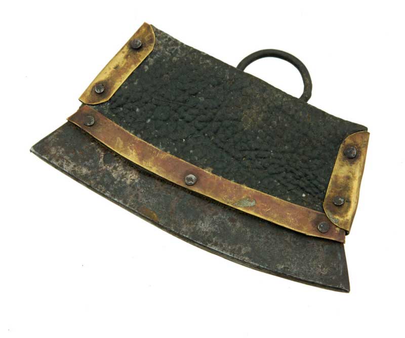 Ancien Briquet à Silex Tibétain en Fer et Laiton