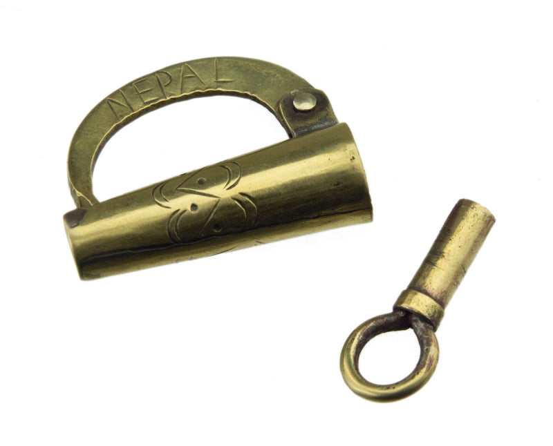 Ancien Cadenas Décoratif Du Népal En Métal – Artisanat Traditionnel