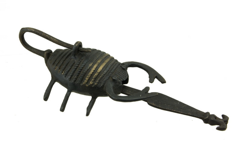Cadenas Décoratif En Forme De Scorpion En Métal – Artisanat Traditionnel
