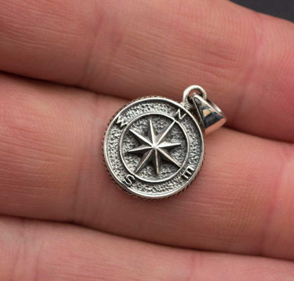 Petite médaille pendentif boussole rose des vents Windalf en argent massif 925 – Bijou ethnique ésotérique - Viking