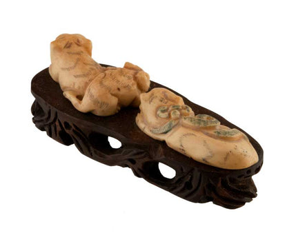 Figurine Famille De Chats En Os Sculpté – Artisanat Chinois