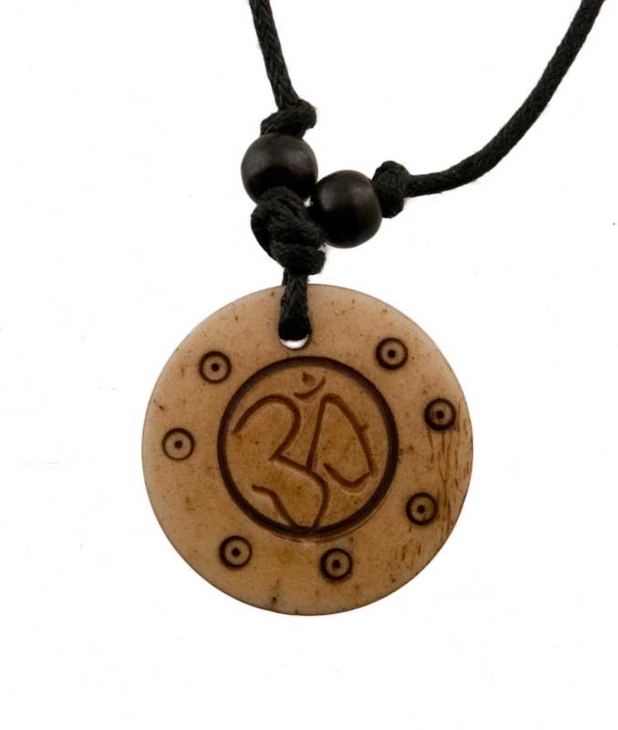 Collier Bouddhiste Pendentif Tribal Ethnique Ou Tibétain Om Hindou