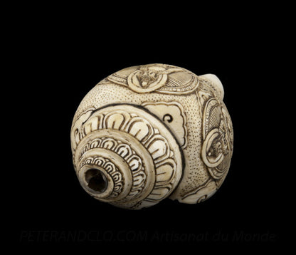 Conque Tibétaine à Prières Astamangala – Symbole Auspicieux Bouddhiste du Népal