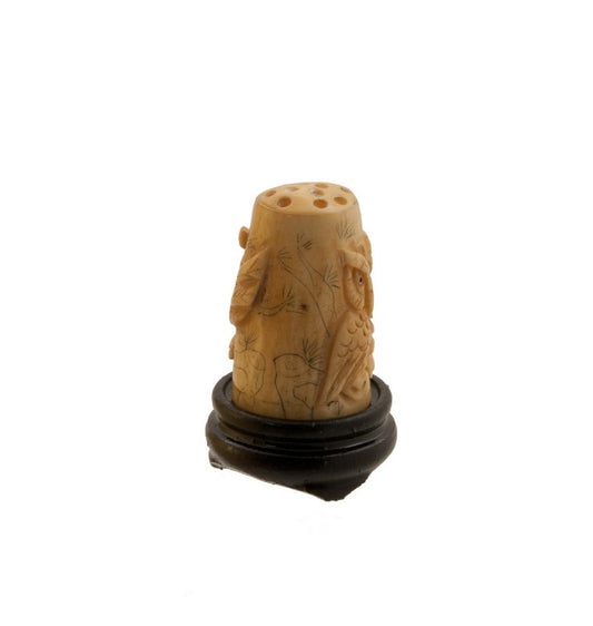 Dé à Coudre Netsuke Chouette en Os de Bœuf – Sculpture Artisanale Chinoise