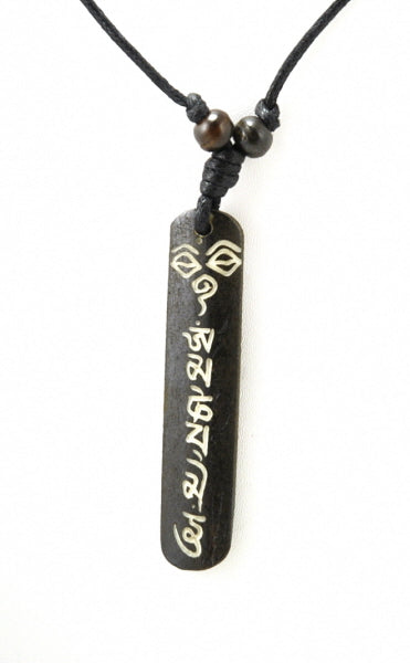 Collier Tibétain Avec Pendentif Os Corne Yak Buffle Om Mani Padme Aum