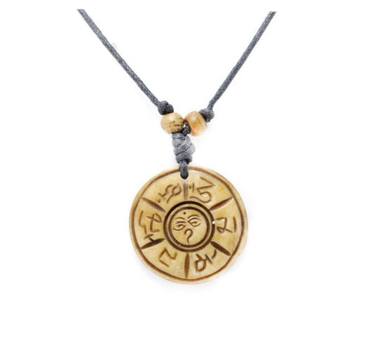 Collier Pendentif Tibétain OM AUM MANI PADME en Os de Yak