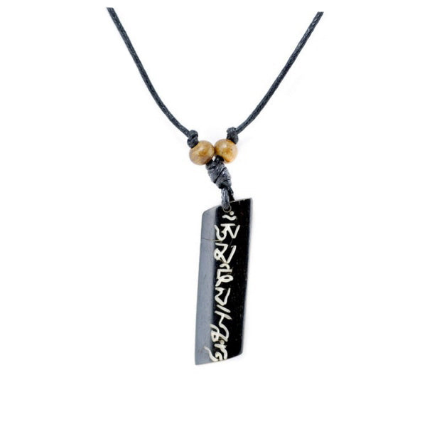 Collier Pendentif OM MANI PADME AUM Tibétain en Os de Yak