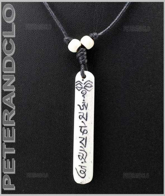 Collier Pendentif Om Mani Padme Aum Tibétain en Os De Yak
