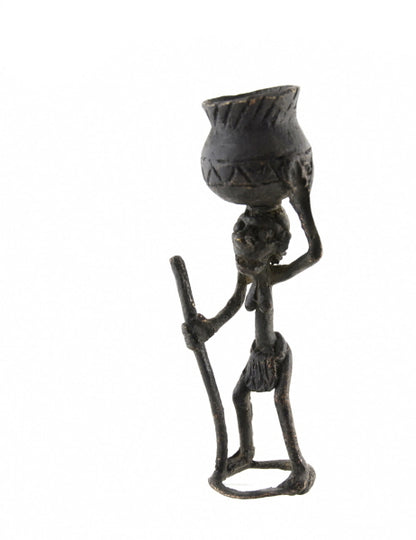 Figurine Bronze Bamoun – Paysanne Porteuse D’une Cruche – Artisanat Du Cameroun