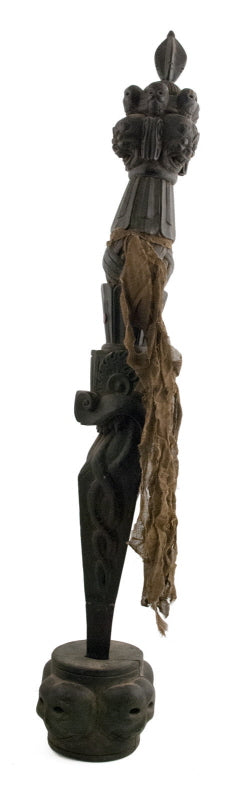 Grand Phurba Tibétain en Bois Sculpté avec Support – Dague Rituelle Bouddhiste