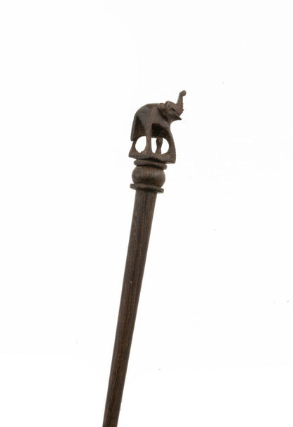 Pic à cheveux éléphant ethnique en bois fait main – Accessoire artisanal