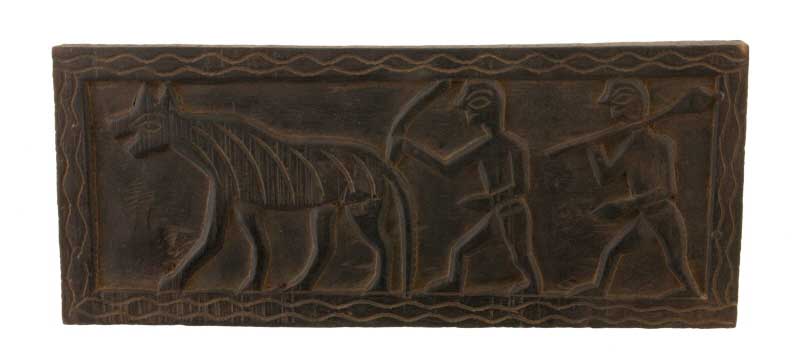 Ancien Siège Tribal Tharu en Bois – Scène Agraire et Travail aux Champs, Népal