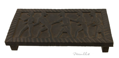 Ancien Siège Tribal Tharu en Bois – Scène de Danse au Village – Népal