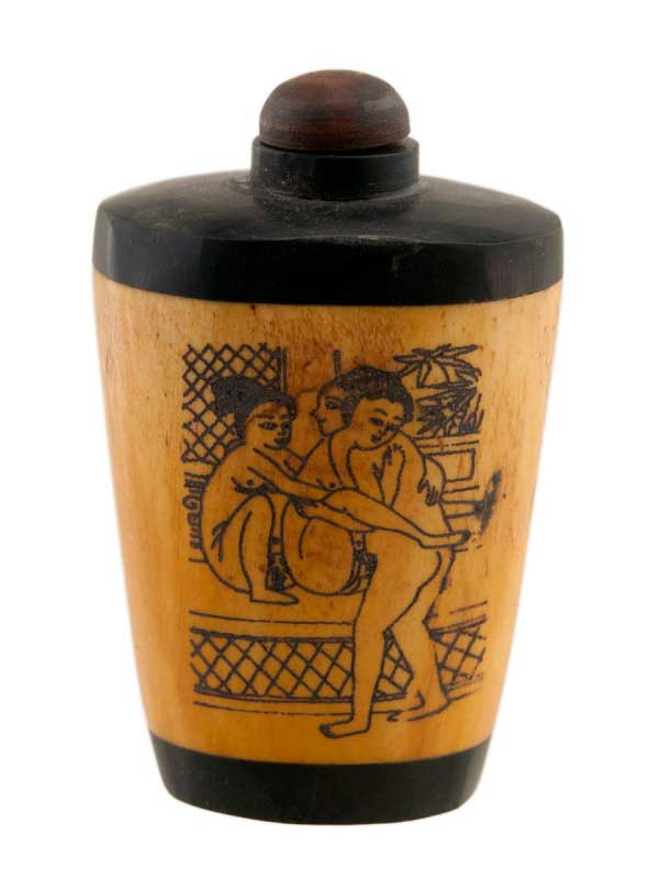 Tabatière Chinoise Kamasutra En Os de Bœuf – Flacon à Tabac à Priser Artisanal