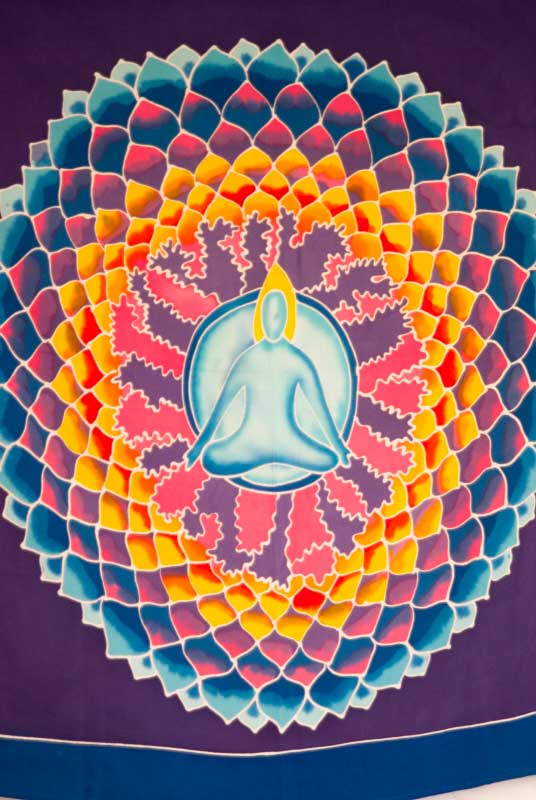 Batik Chakra Connexion et Fleur de Vie – Peinture Artisanale sur Coton de Bali