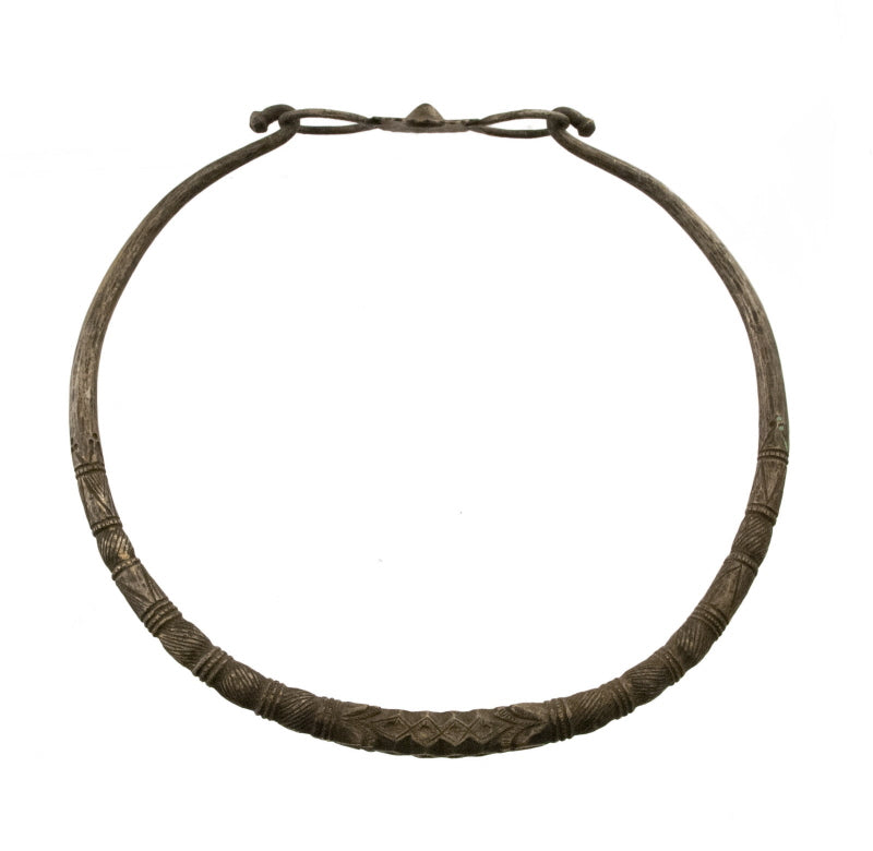 Collier Ethnique Hansuli – Ancienne Torque Tharu Du Népal