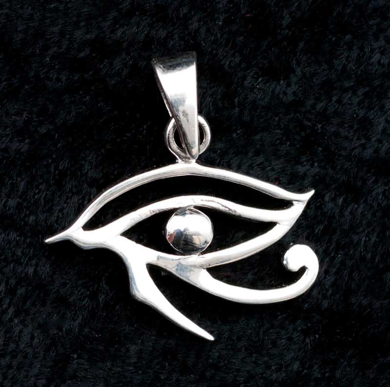 Pendentif Œil d'Horus en argent 925 – Élégance et symbolisme de l'Égypte ancienne