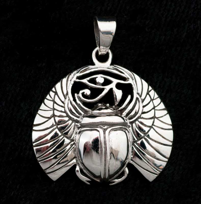 Pendentif Scarabée et Œil d’Horus en argent massif 925 – Symbole de l’Égypte ancienne