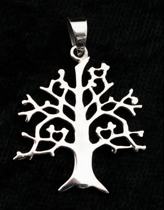Pendentif Arbre de Vie celtique en argent 925 – Bijou symbolique aux arabesques ancestrales