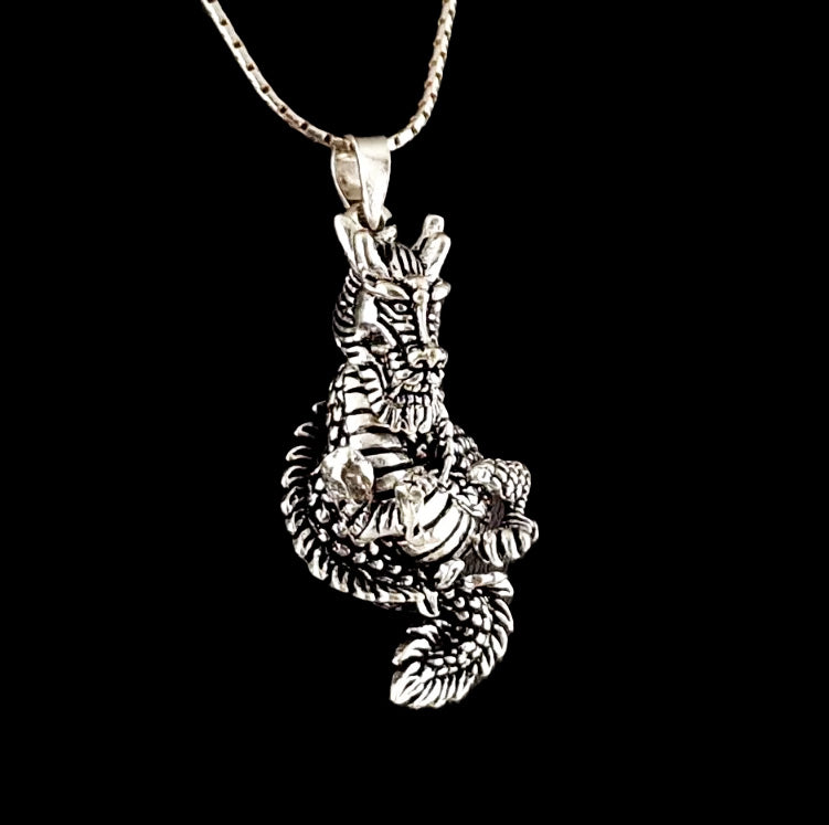 Pendentif dragon celtique en argent 925 – bijou mythologique de protection et de puissance