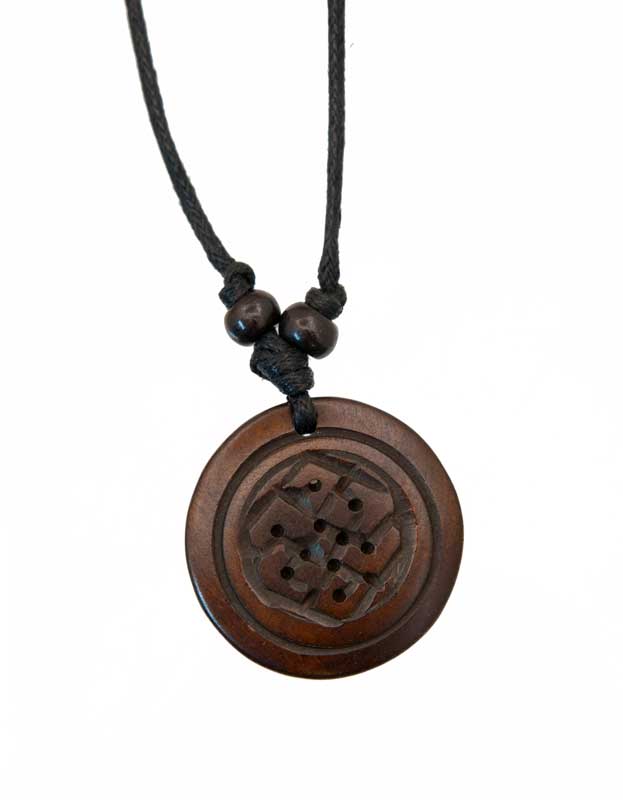 Collier Pendentif Tibétain Équitable Nœud Sans Fin en Corne de Yak