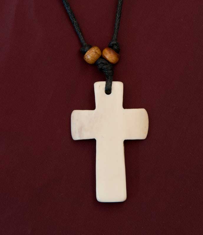 Collier Pendentif Équitable Tibétain Ethnique Tribal Croix De Jésus Christ Blanche