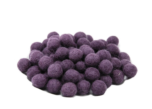 Perles en Feutrine de Laine Naturelle 11 à 15 mm – Lot de 50 – Artisanat du Népal