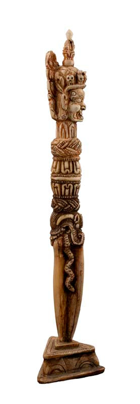 Phurba Tibétain en Os de Bovin Sculpté – Dague Rituelle Bouddhiste