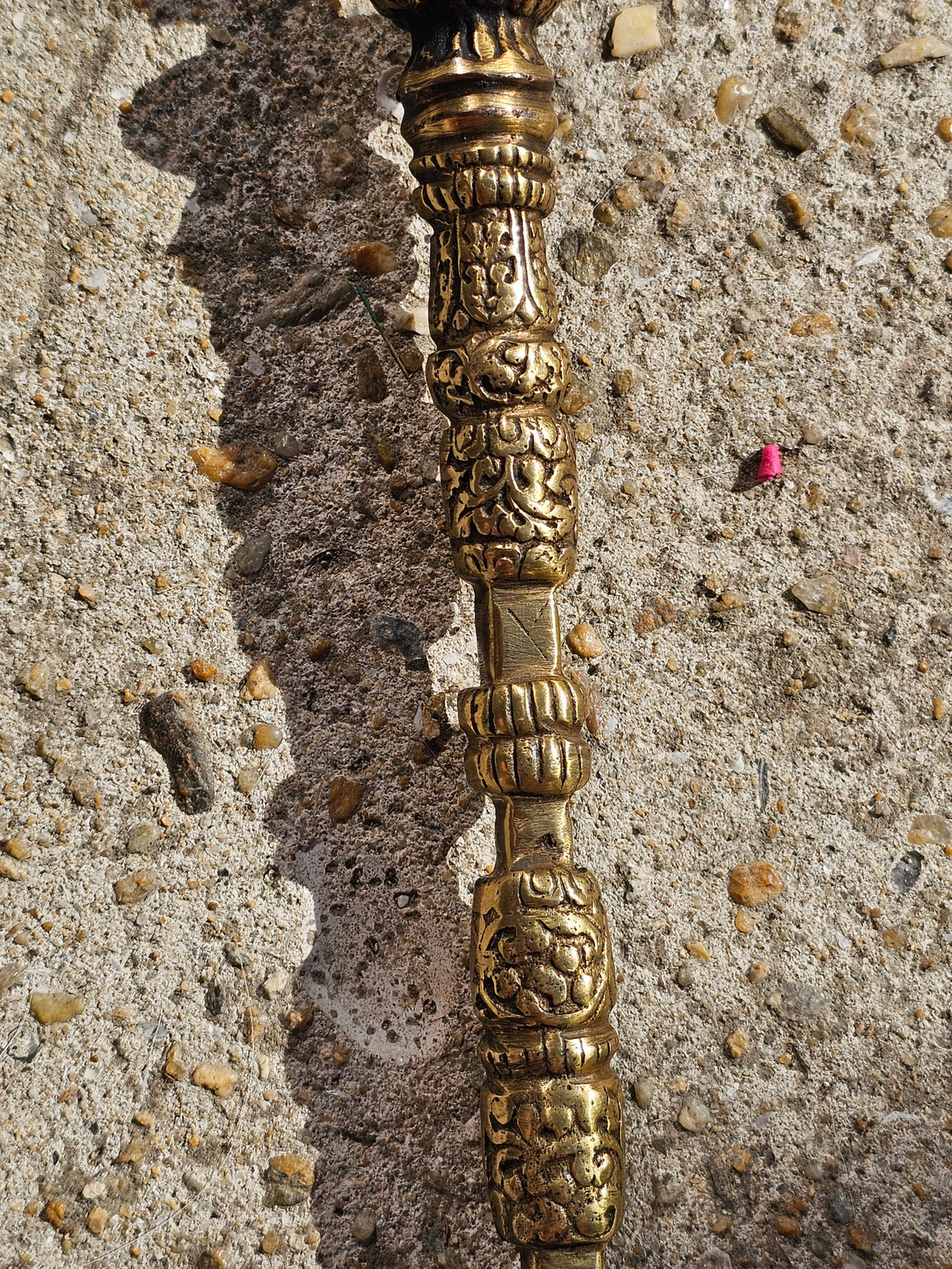 Khatvanga Tibétain avec Trident avec Brocart – Sceptre Rituel du Bouddhisme Tantrique