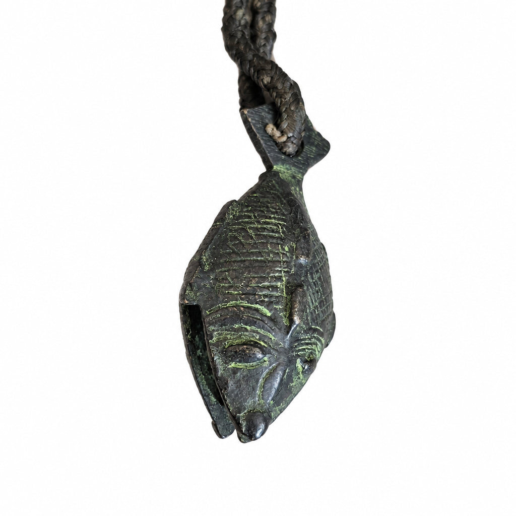 Grelot Poisson Naga en Métal – Artisanat Indien Traditionnel